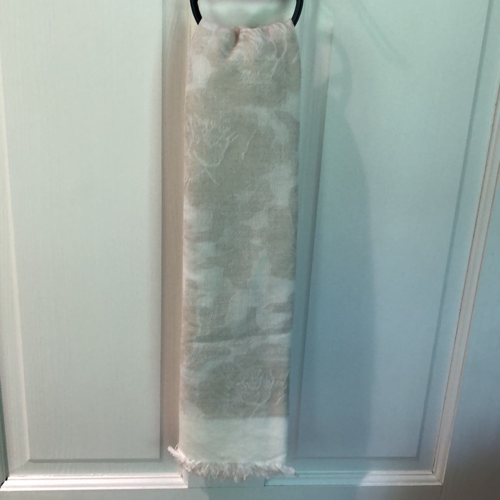 NWT Bundle of 2 Beautiful, flowing cream-colored scarves/shawls